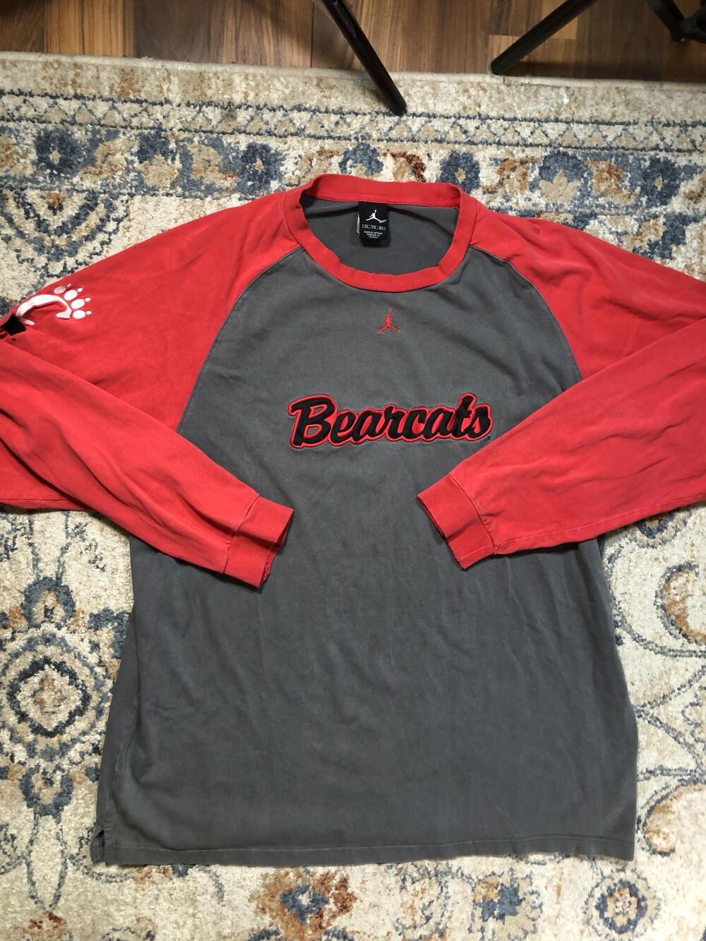 Cincinnati Bearcats Shirt Mens 2XL Gray NCAA Basketball Jordan Long Sleeve Tee